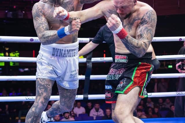 Aaron Ashton wins London fight just hours after the death of his father