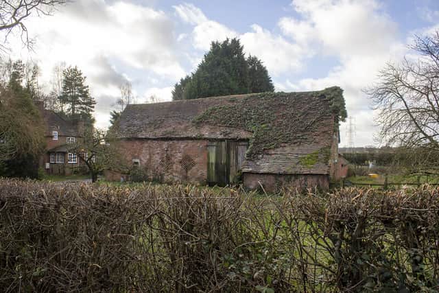 Barston Farm. Photo: P Gaskell, Creative Commons Attribution-Share Alike 2.0