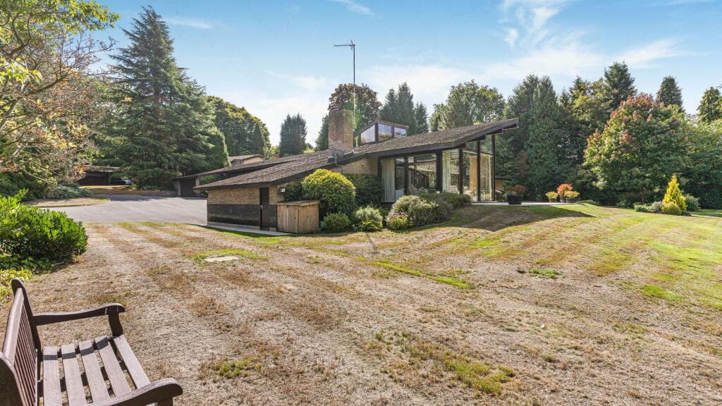 Luxury £2m lakeside property now available in prestigious Birmingham ...