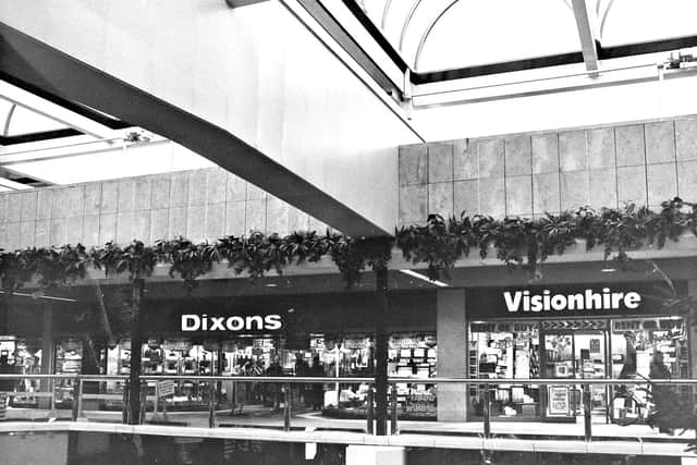 Visionhier Wolverhampton retro: 24 pictures of high street scenes and shops we ...