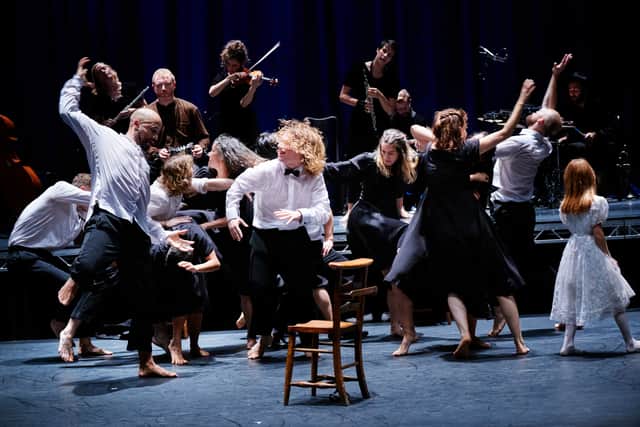 Modern dance show MÁM is coming to Birmingham Hippodrome