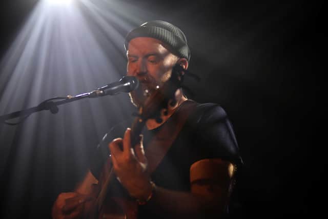 Newton Faulkner