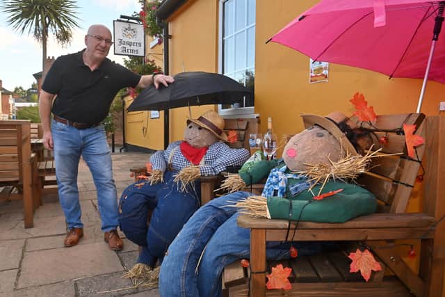 Scarecrows Ale and Cider at the Jaspers Arms with landlord Aled Rees
