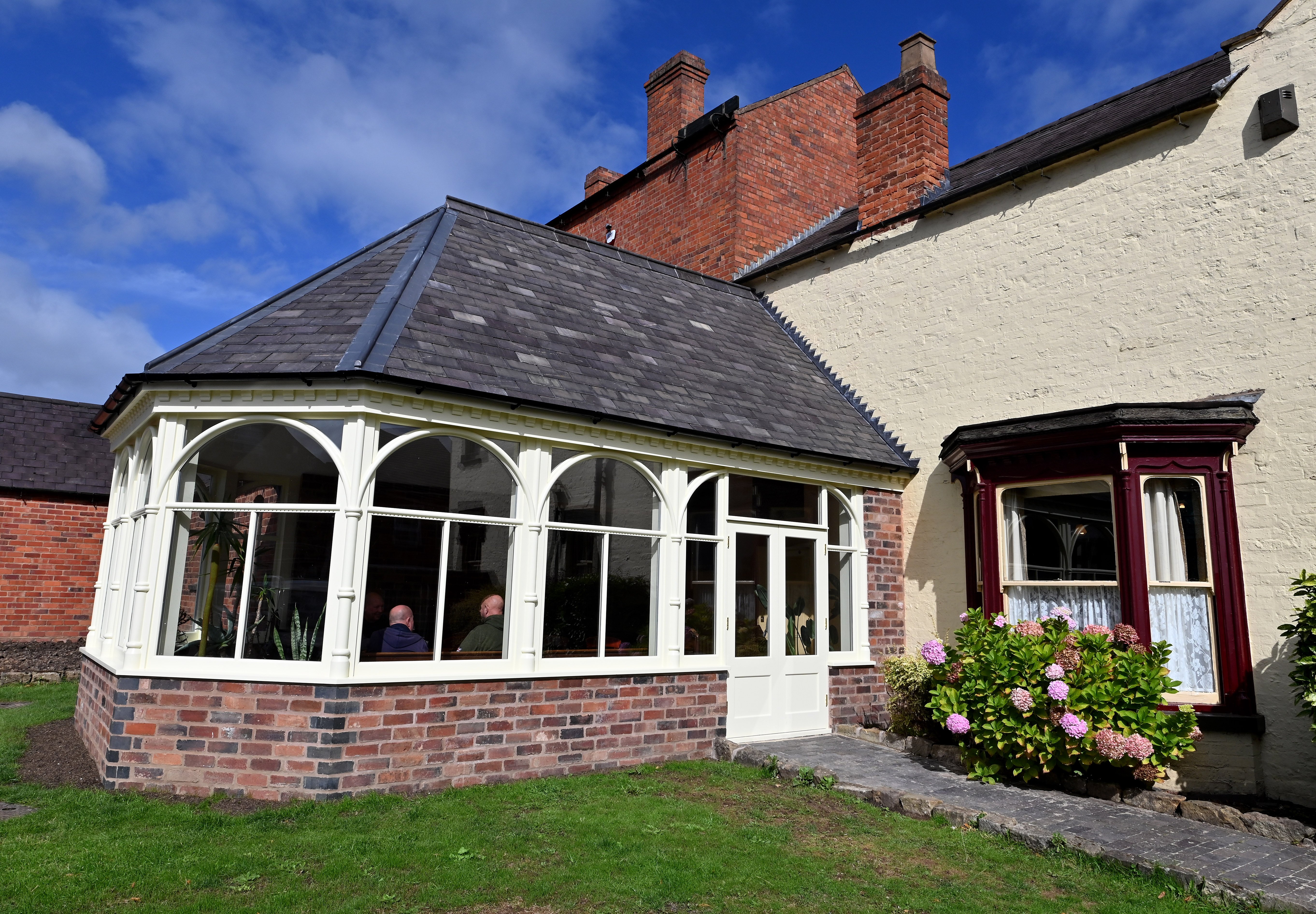 Camra Heritage award for 19th century pub near Dudley