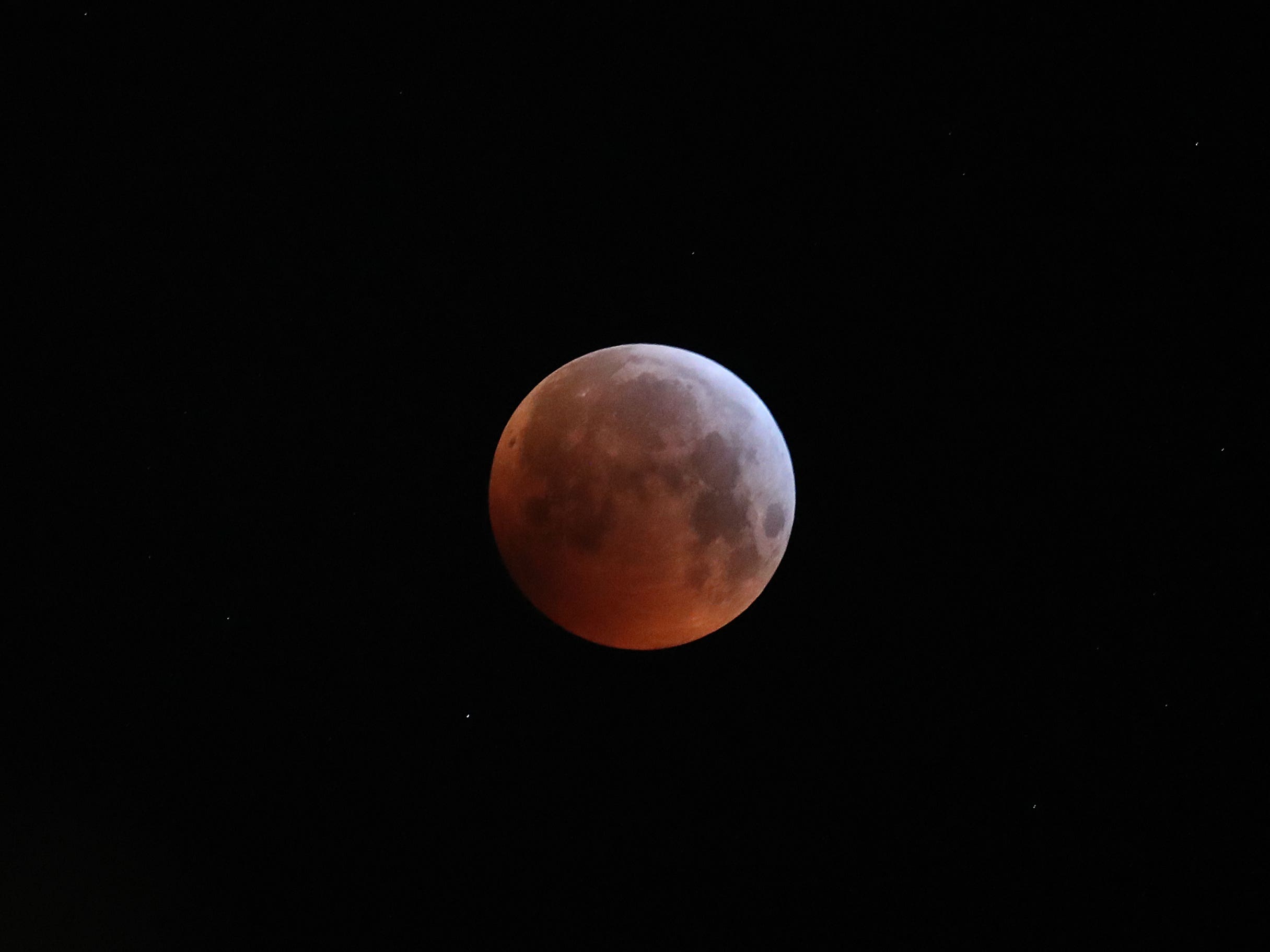 Total lunar eclipse ‘blood moon’ to be visible in UK on Sunday night