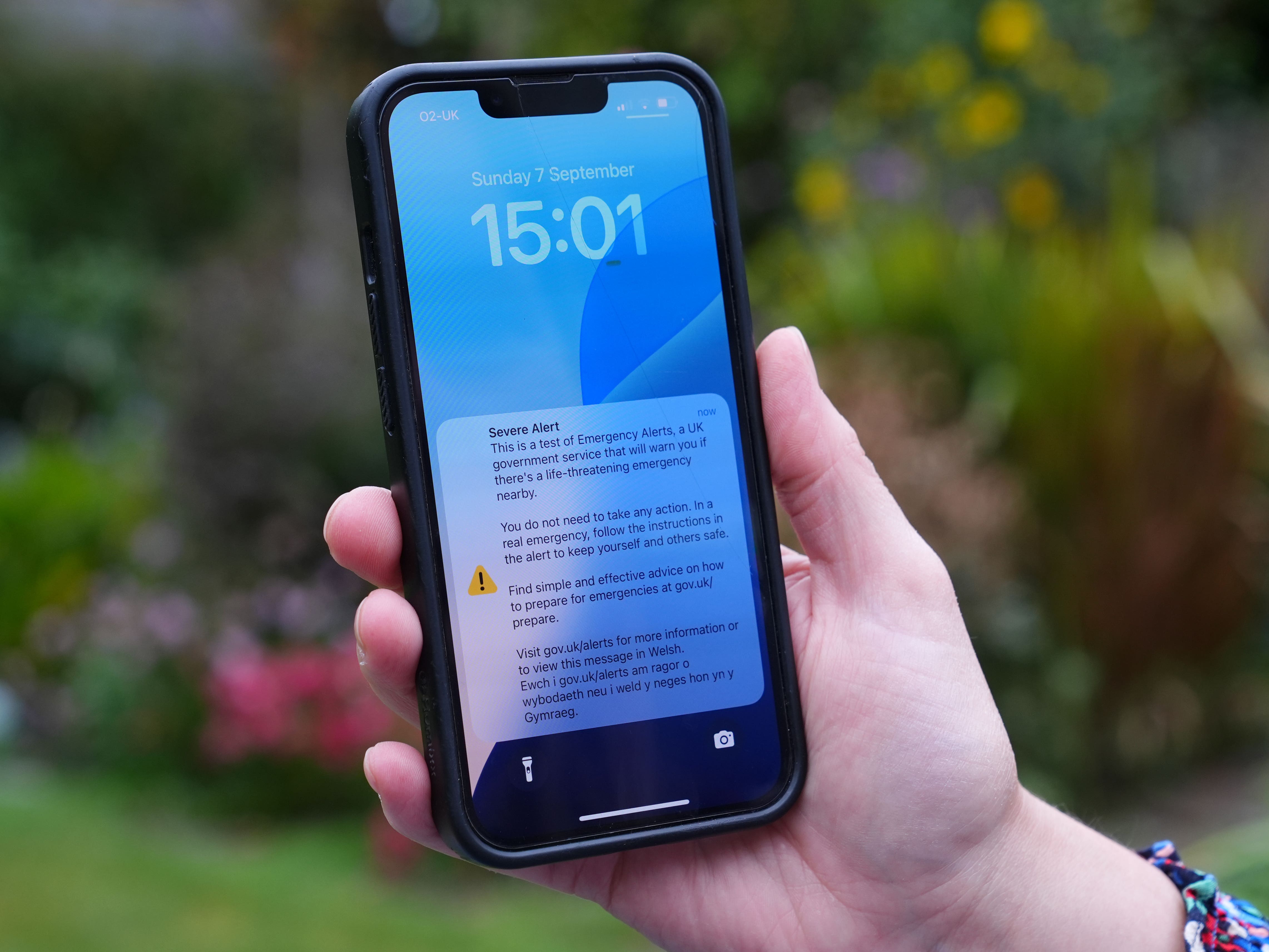 Sirens blare from mobile phones in test of national emergency alert system