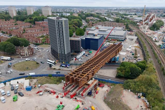West Midlands HS2: Time-lapse shows massive 1,631-tonne HS2 bridge ...