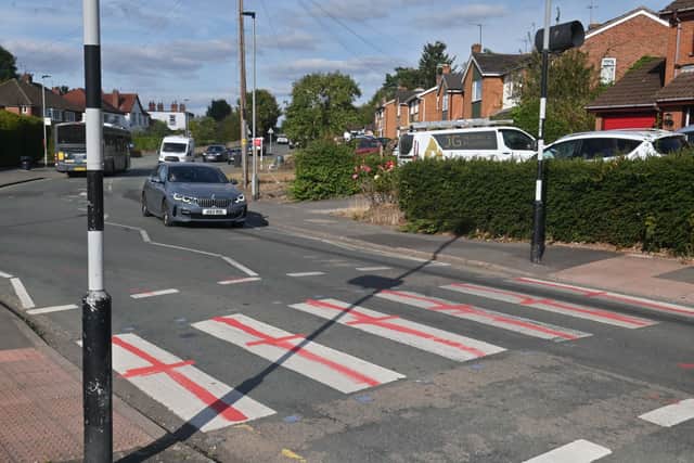 WOLVERHAMPTON COPYRIGHT NATIONAL WORLD STEVE LEATH 21/08/25 Common Lane, Zebra crossing in Wombourne has been painted with the England flag.