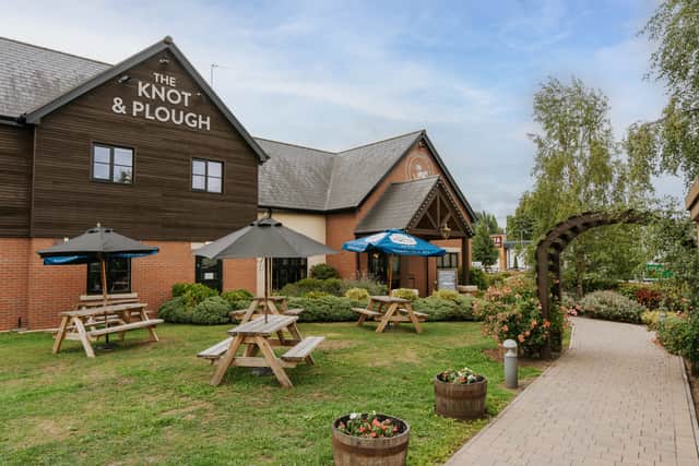 The Knot and Plough