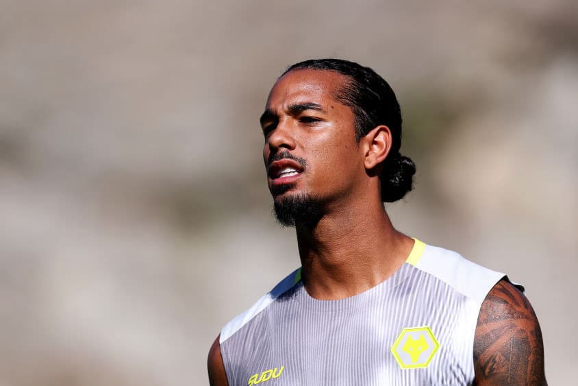 Nigel Signage Nigel Lonwijk signs Wolves deal before leaving on loan