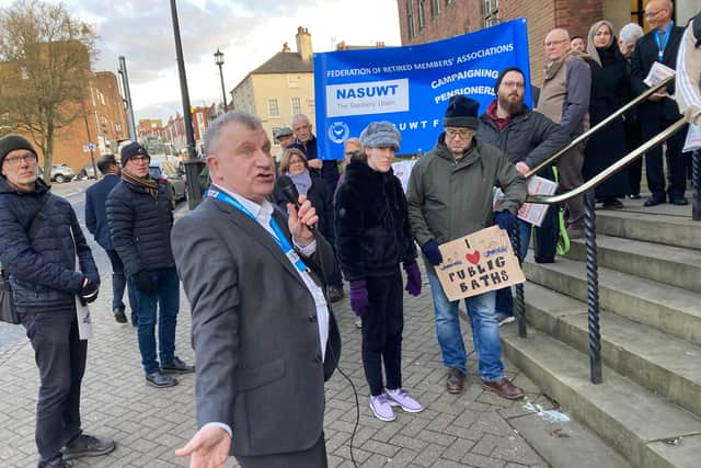 Cllr Pete Lowe addressing protestors against outsourcing Dudley leisure centres. Picture Martyn Smith/LDRS free for LDRS use