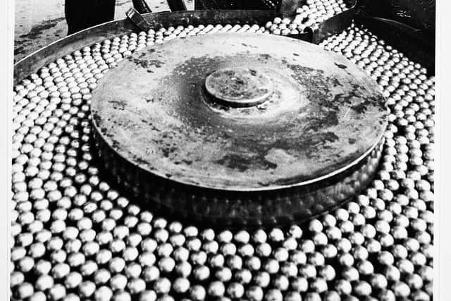 Fafnir Bearings Ltd, Wolverhampton, 1979 - Alan Bate keeping the production line going.