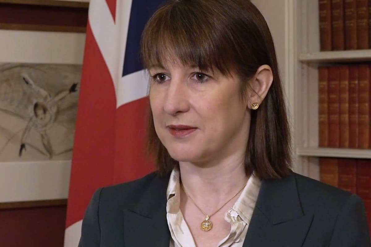 Iv Reeves Key Bank Rachel Reeves comes under fire for retail banking career expenses and ...