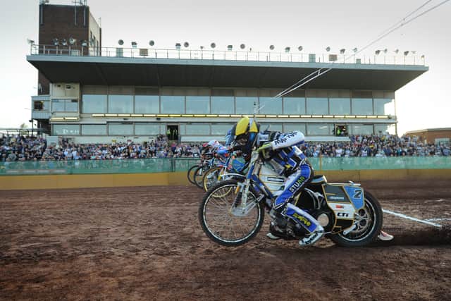 Tapes up for heat one between Wolverhampton Wolves and Poole