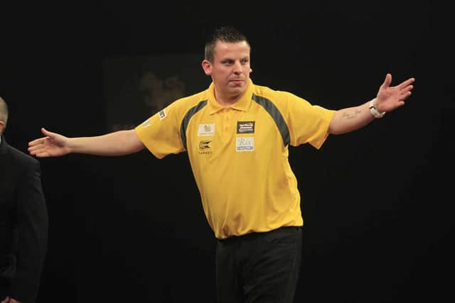 Dave Chisnall in action