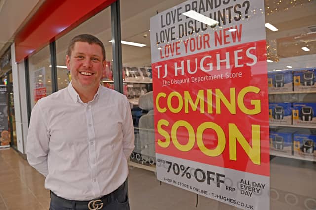 WOLVERHAMPTON COPYRIGHT NATIONAL WORLD TIM STURGESS 27/11/24 TJ Hughes opens new store in the Mandaer Centre. Pictured Jason Harmer.