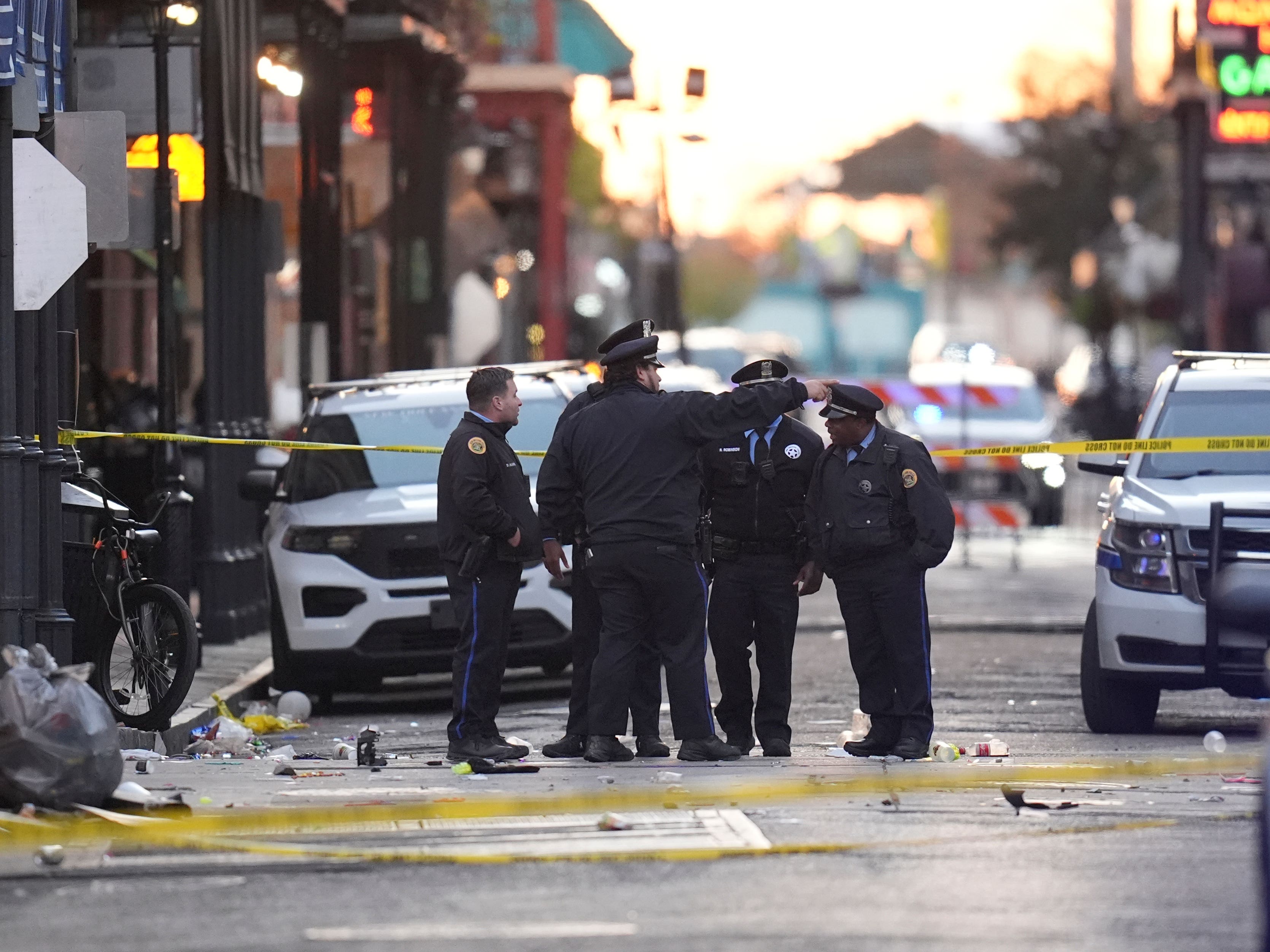 10 dead, 30 injured after car ploughs into crowd in New Orleans