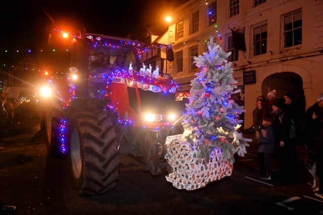 LAST COPYRIGHT NATIONAL WORLD STEVE LEATH 22/12/24Bridgnorth Christmas Tractor Run as it passes Bridgnorth High Street.