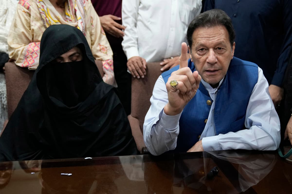 Imran Cs Imran Khan given bail in corruption case but must stay in prison in ...
