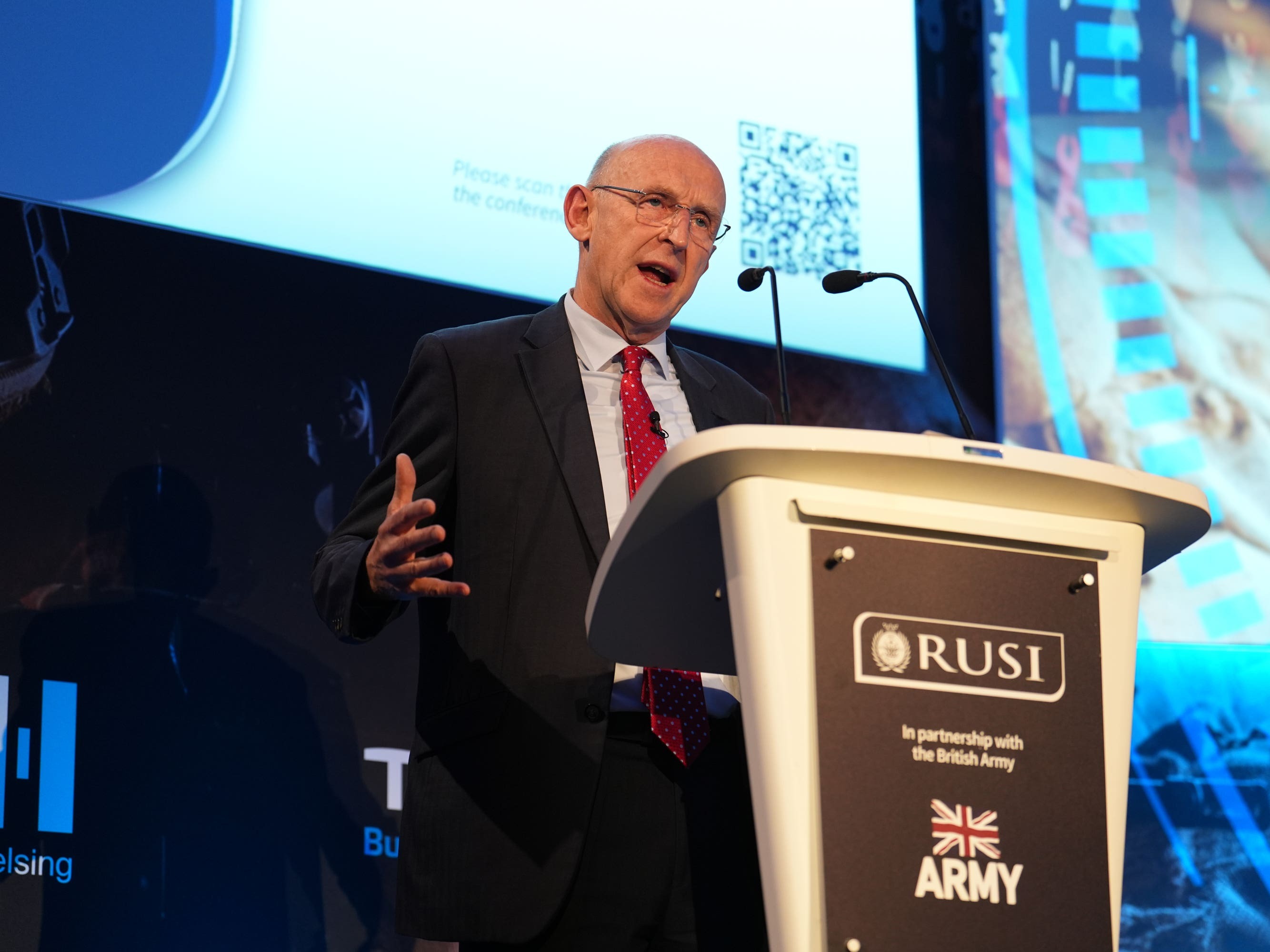 Defence Secretary says armed forces must be ‘fit to fight’ and drop ...