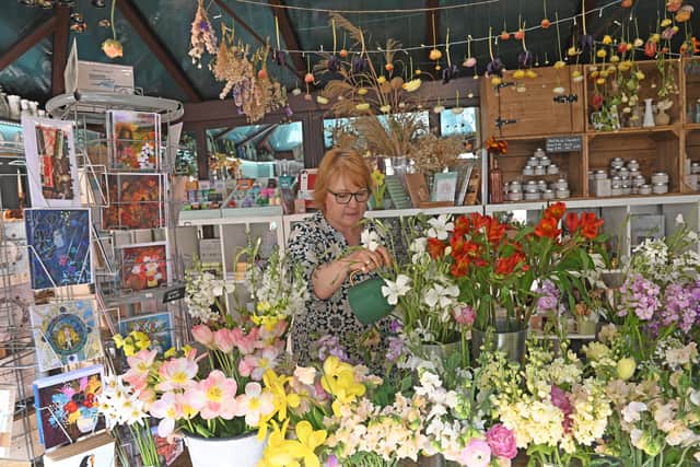 They specialise in British seasonal blooms
