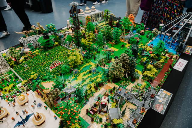 A full model of Jurassic Park could be found at the show