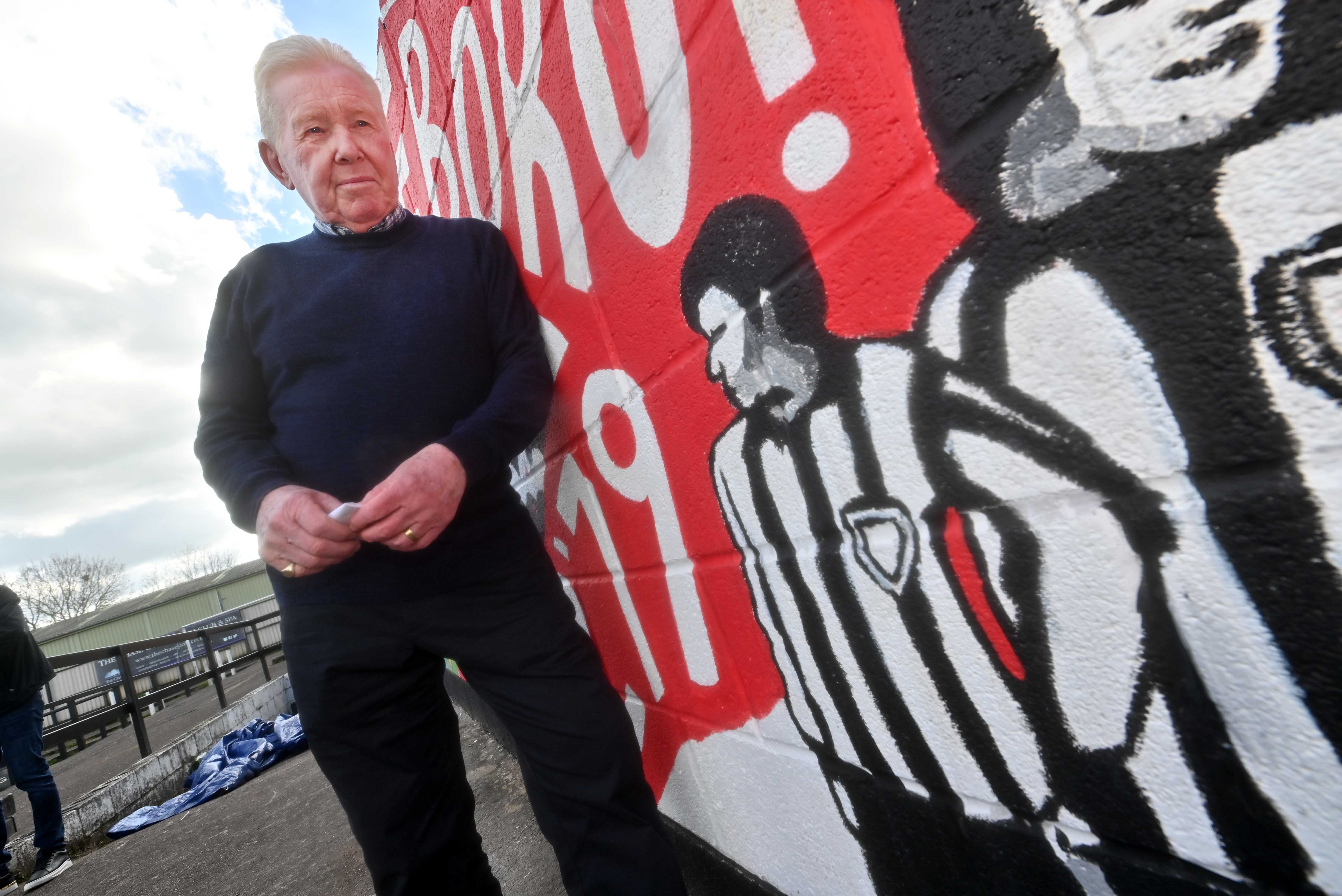 Talented artist Eve Whitfield who unveiled her latest creation at her home town football club on Saturday