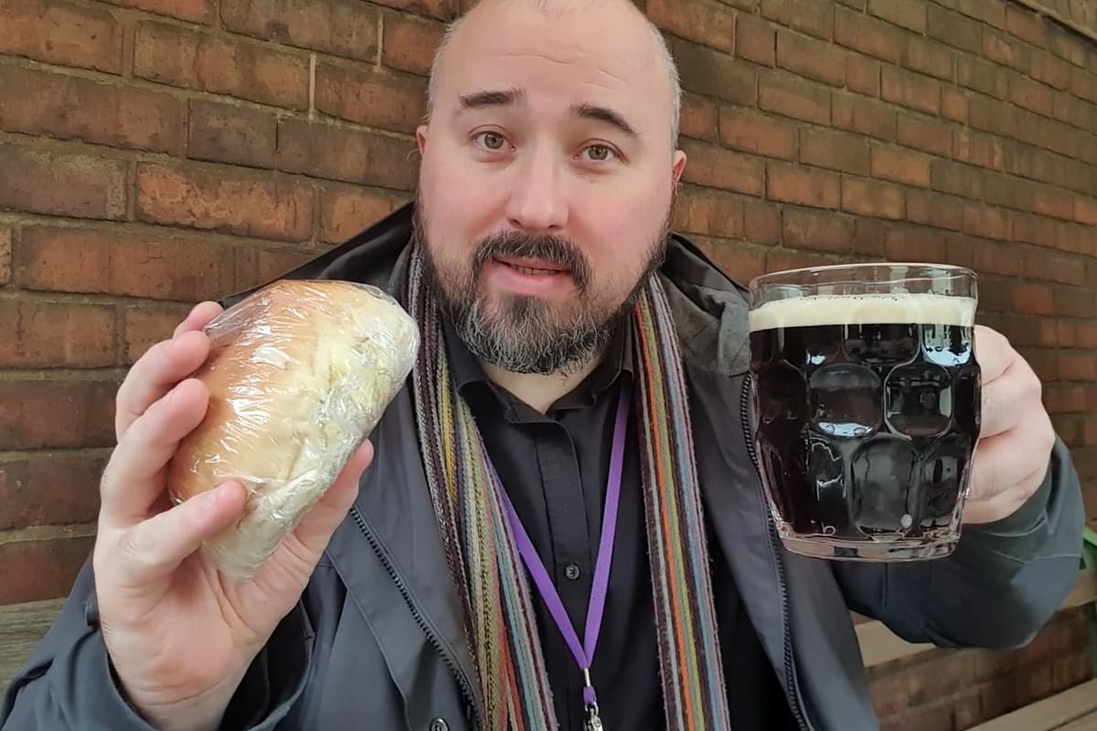 Barrowful We visited one of the Black Country's most famous pubs that sells award ...