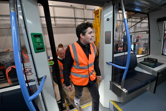 The minister was given the opportunity to take a look at the VLR