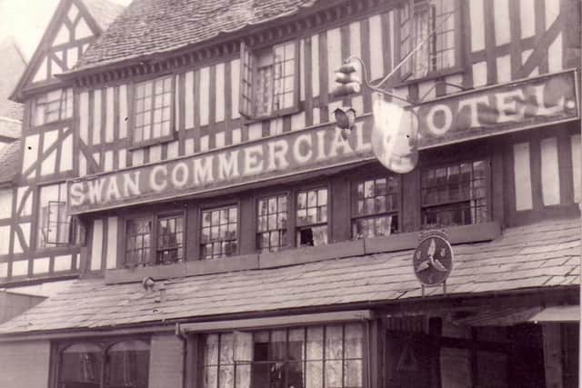 The Swan in 1945