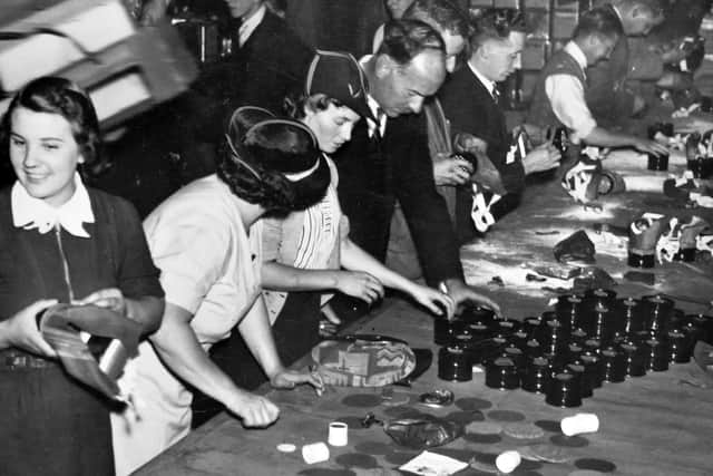 Volunteers assembling Wolverhampton's gas masks