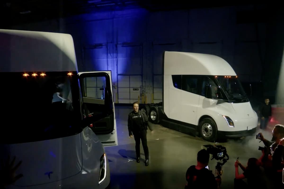 First Semi Tesla delivers first Semi trucks – three years later than planned
