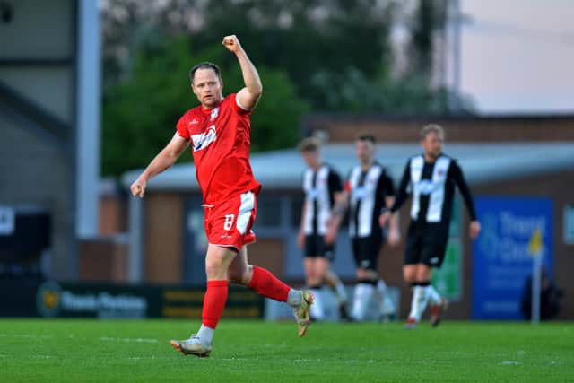 Tom Tonks scores for Rangers