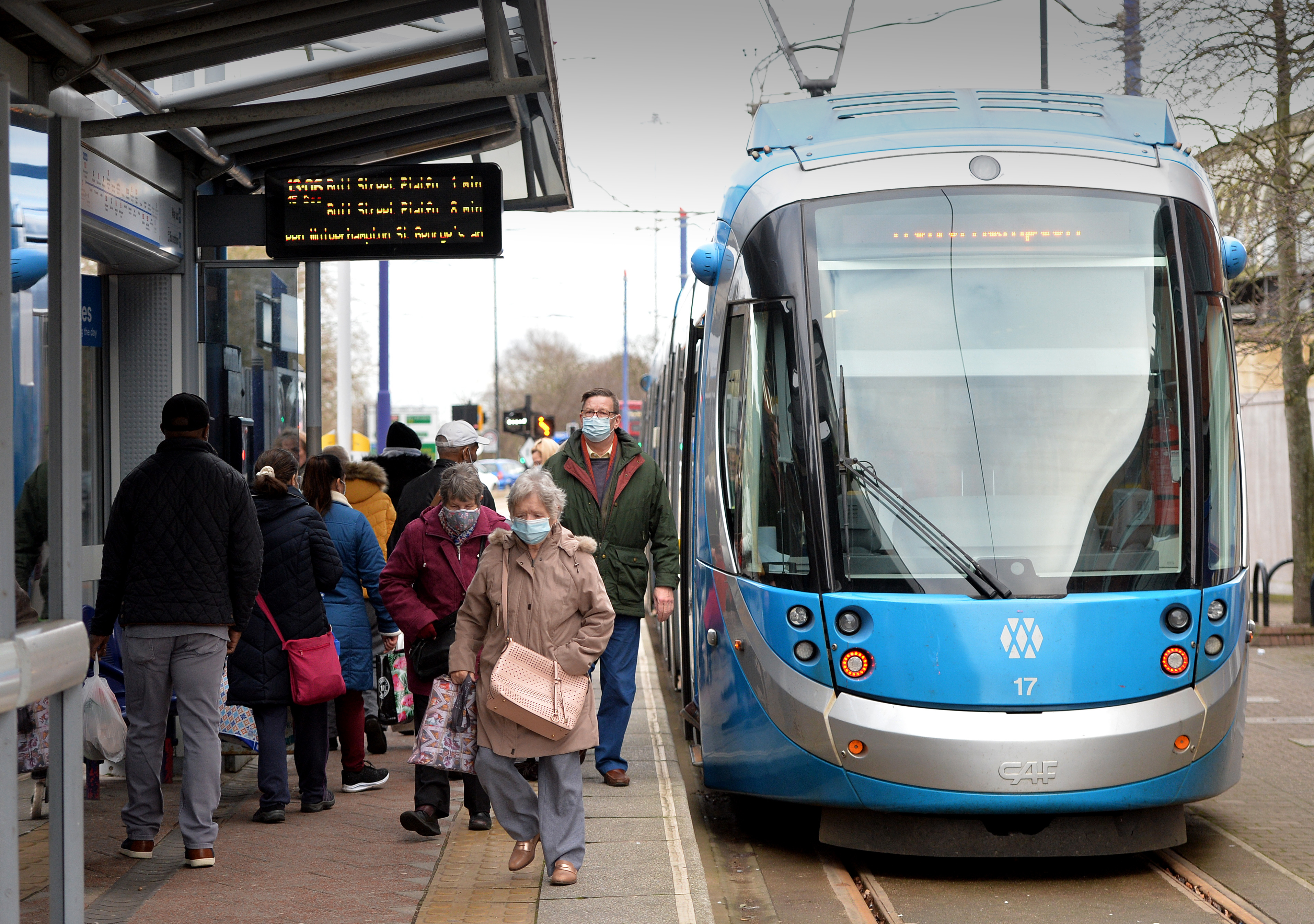 Commuters warned of delays on West Midlands trams due to 'earlier power ...