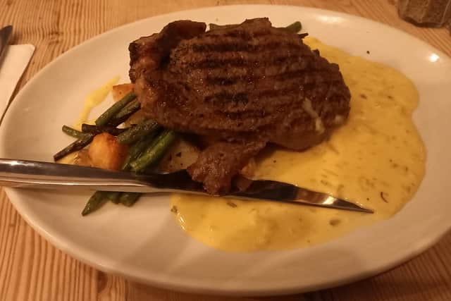 Char Grilled Rib Eye Steak Parmentier Potatoes, Sauté Green Beans and Bearnaise Sauce £18