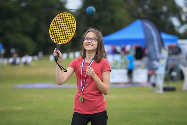 A budding Emma Raducanu!