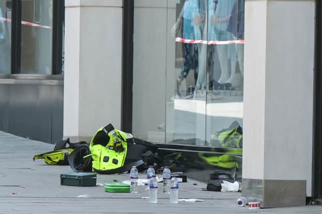 Police equipment left at the scene. Photo: SnapperSK