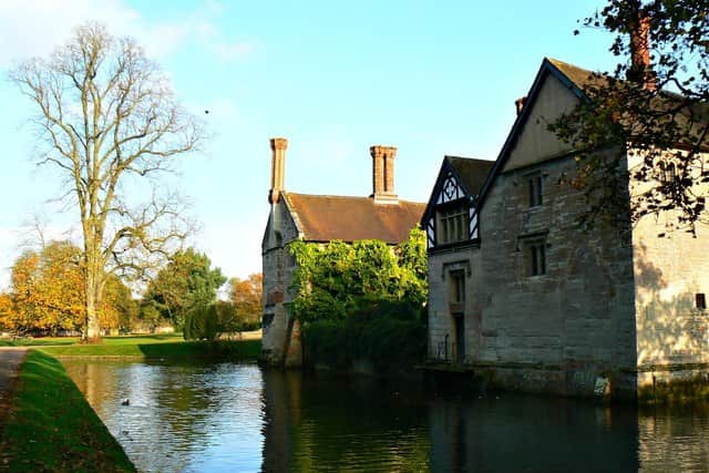 Baddesley Clinton House, Warwickshire. (Photo: Brian Robert Marshall, CC BY-SA 2.0 via Wikimedia Commons)