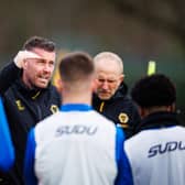 Rob Edwards speaks to his players (Photo by Brett Patzke - WWFC/Wolves via Getty Images)