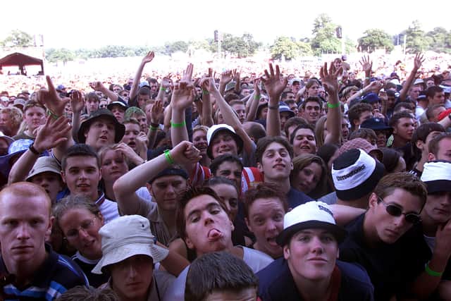 Fans in front of the main stage.
