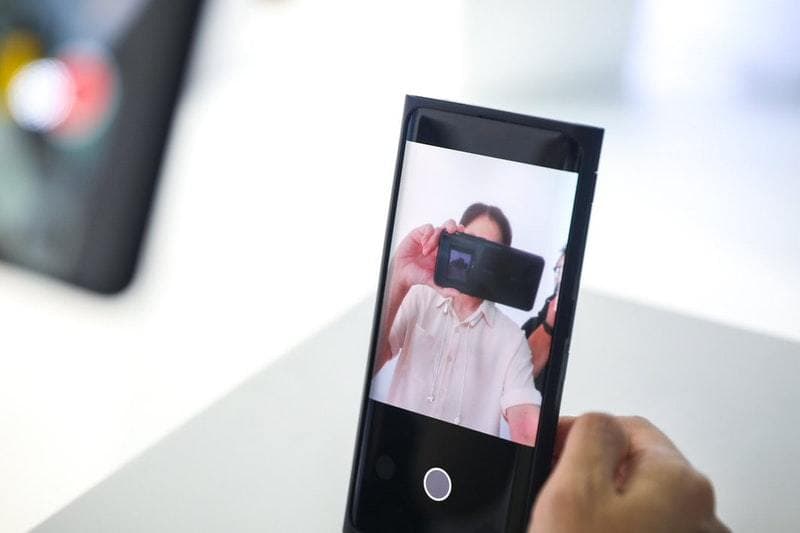 Oppo Innovative Camera Oppo debuts under-screen smartphone camera technology
