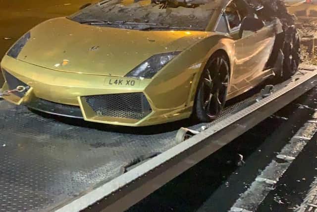 The Gallardo on the back of a recovery lorry