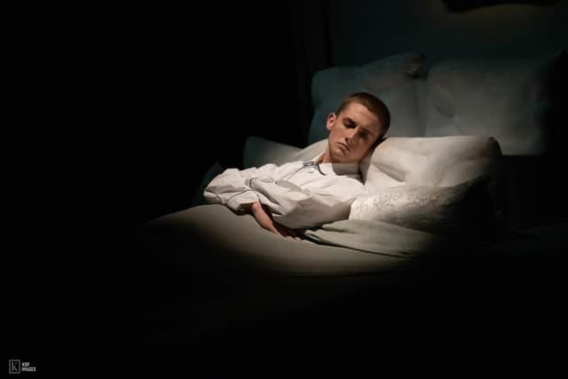Matthew Bourne's Swan Lake. Pictures by: Johan Persson