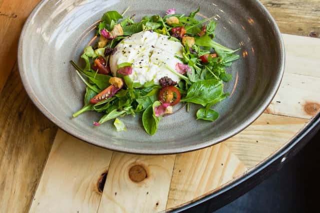 Creamy – burrata salad with heritage tomatoes