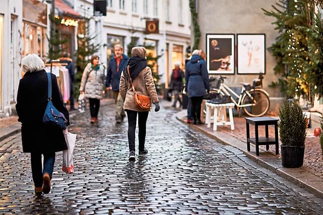 Meander through the Latin Quarter