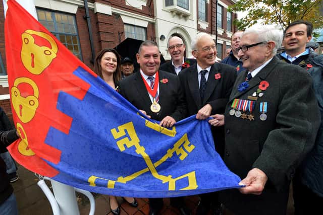 Mayoress Laura Barnes and mayor Pete Smith, David Winnock and Arthur Utley