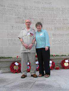 Jack with his younger daughter Carol at Changi Cemetery