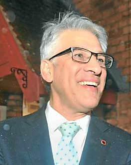 Steven Chalke