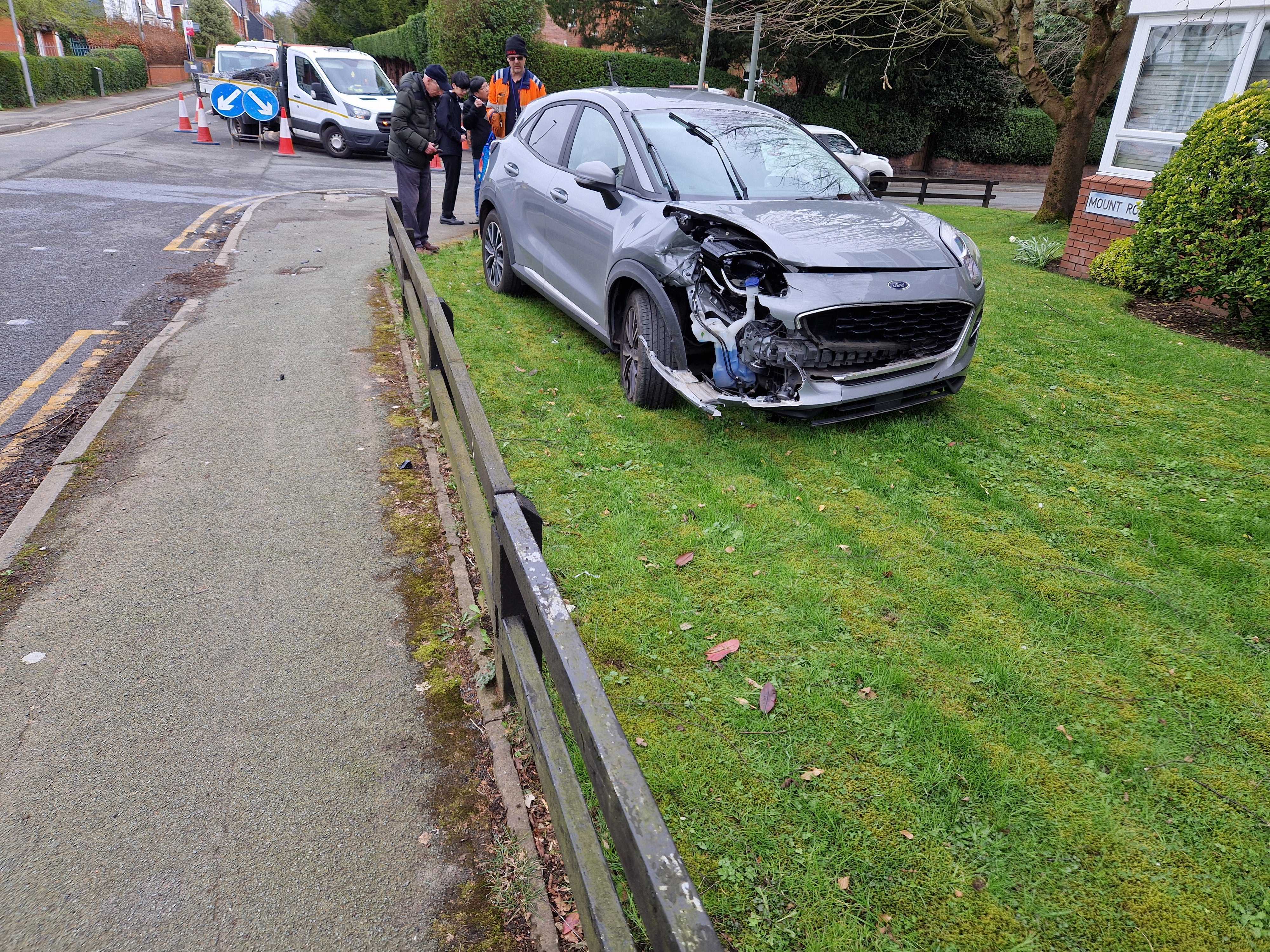 Buses diverted after crash in Wolverhampton