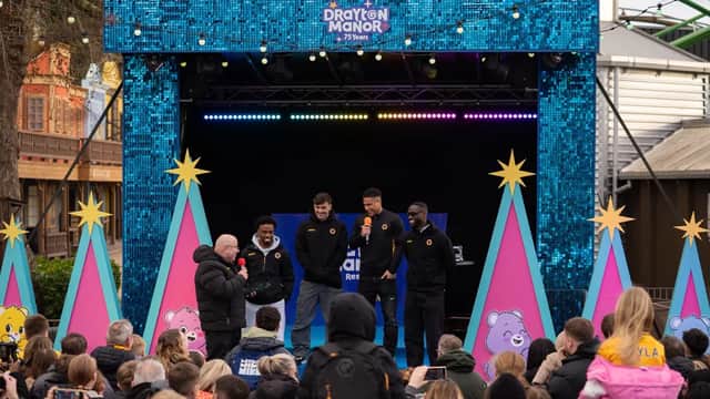 The four Gomeses on stage